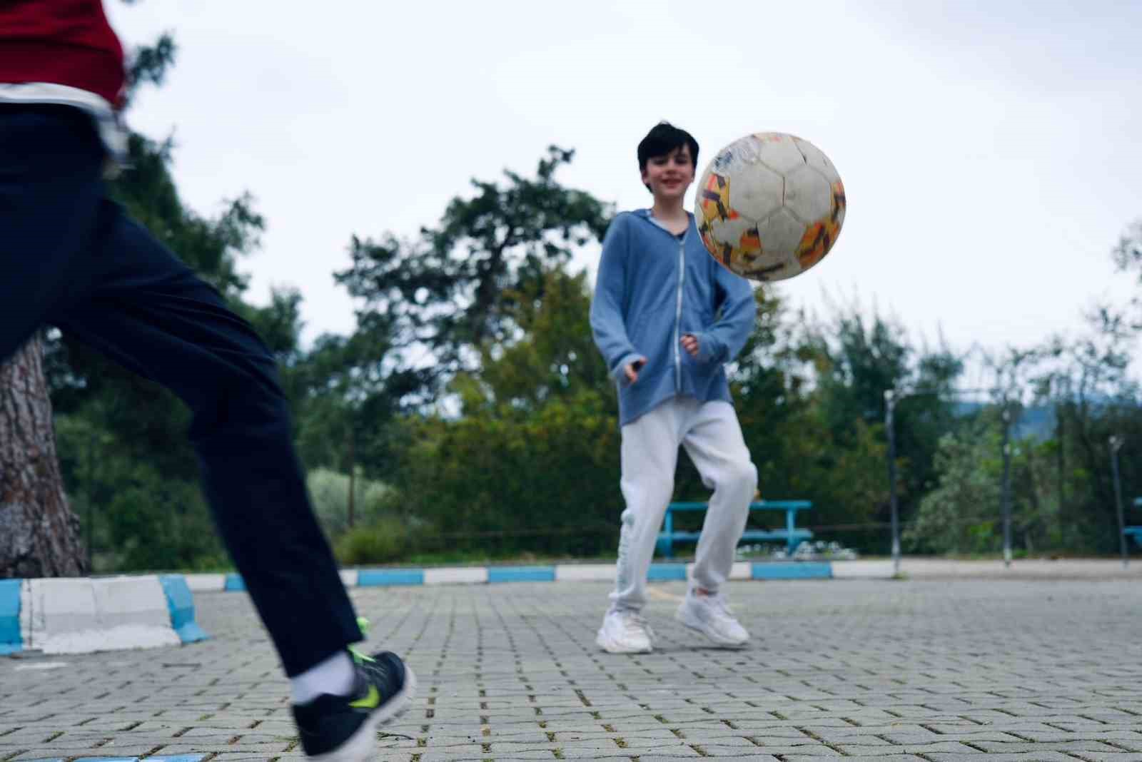 Genç yetenek Mustafa Konak’ın rol aldığı film Berlin Film Festivali’ne davet edildi 4 genc yetenek mustafa konakin rol aldigi film berlin film festivaline davet edildi 0 fPYUWS6Z