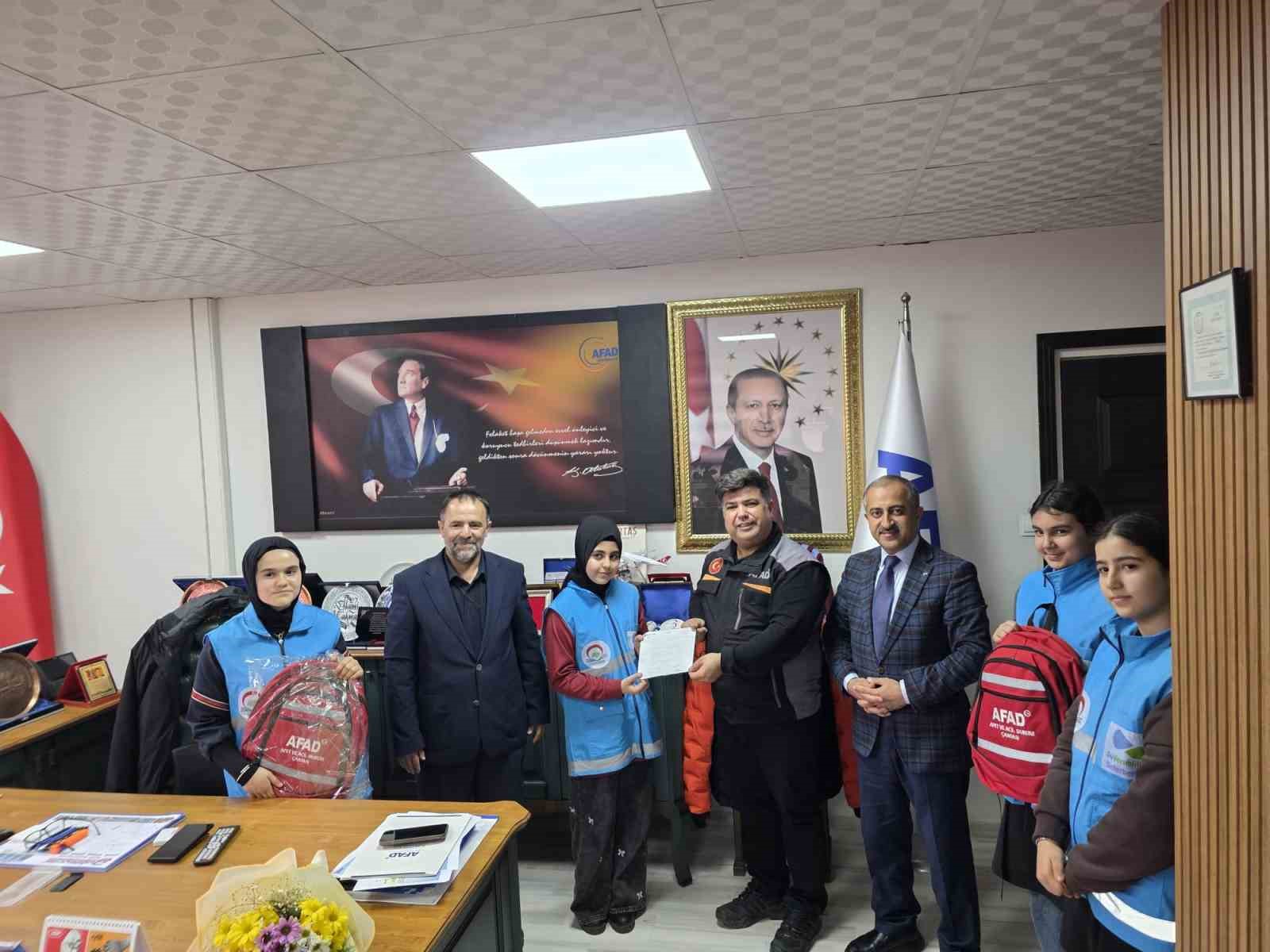 Genç yüreklerden Gazze’ye kardeşlik köprüsü 4 genc yureklerden gazzeye kardeslik koprusu 0 ab74NEQv