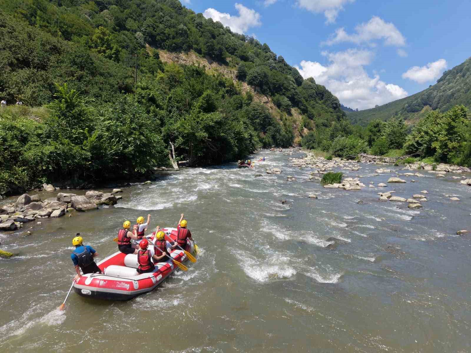 gencler 12 kilometre kurek cekti 0 LUdZA6Og