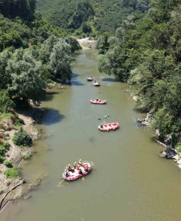 gencler-12-kilometre-kurek-cekti-YW6M5LqM.jpg