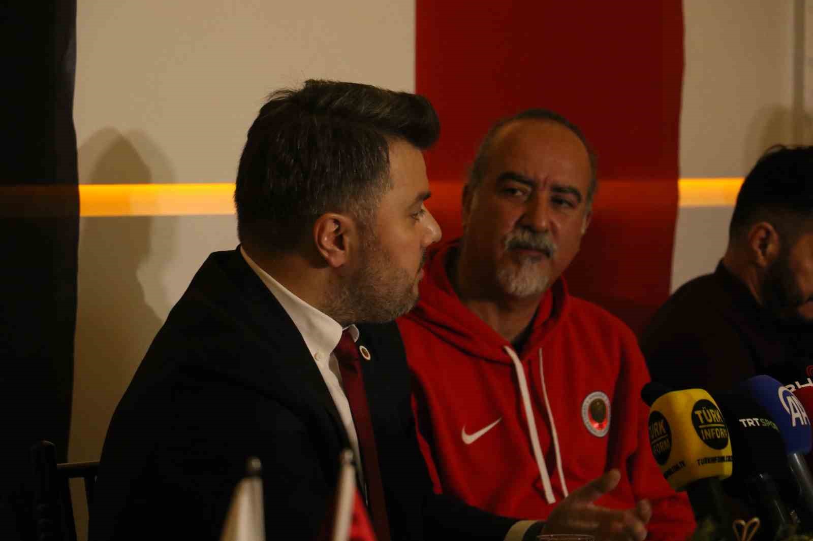 genclerbirligi basin sozcusu sanal onyekuru takimda kalacak 4 LPPJ6f1X