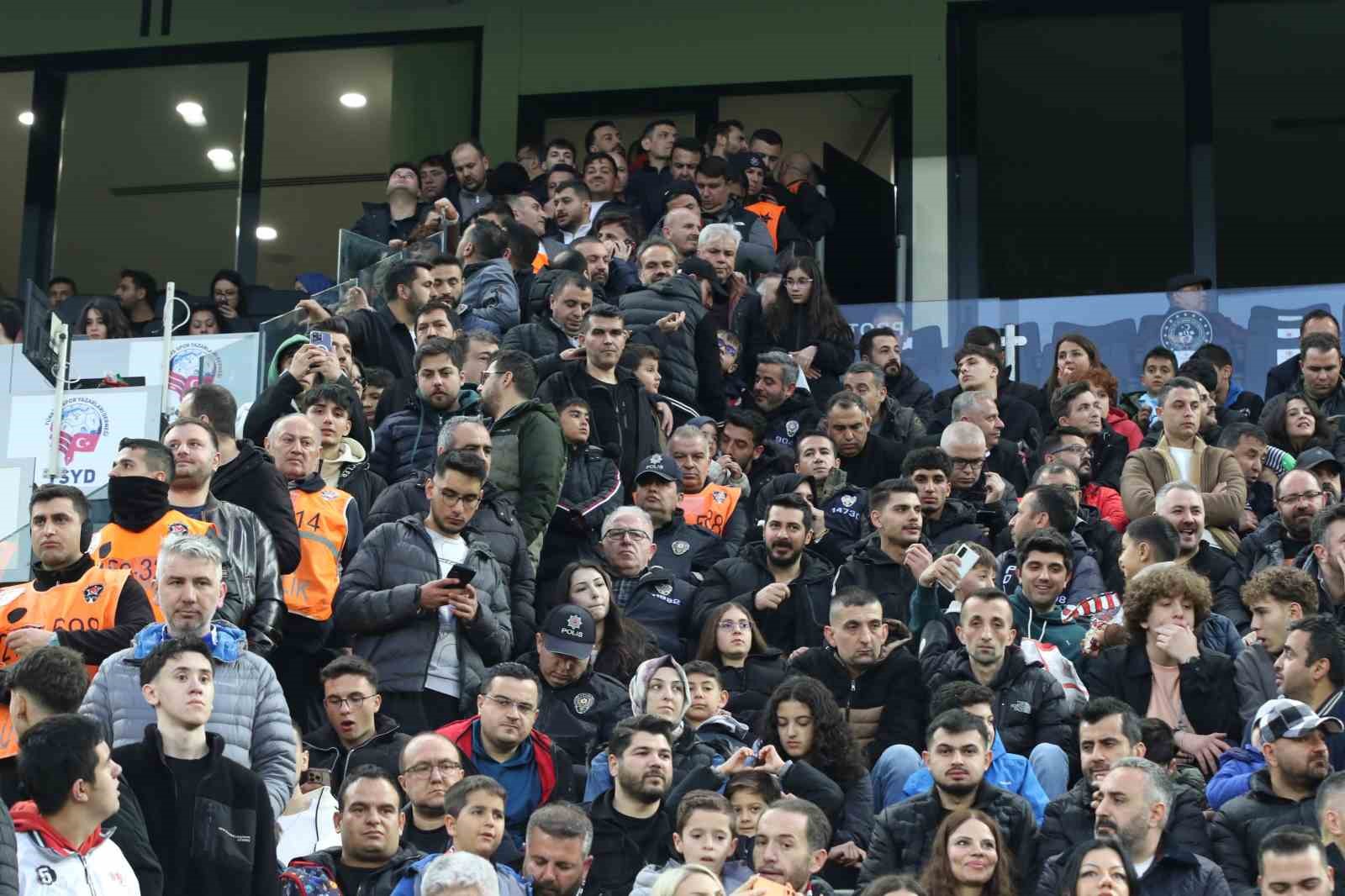 genclerbirligi galatasaray macinda vip tribunde izdiham 4 qIzcP33Q