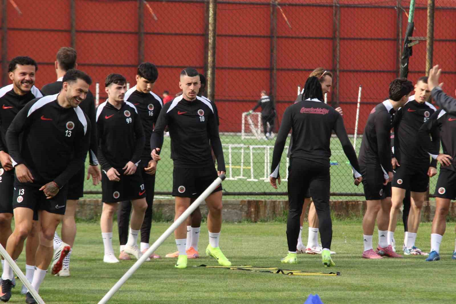 genclerbirligi galatasaray macinin hazirliklarini surdurdu 0