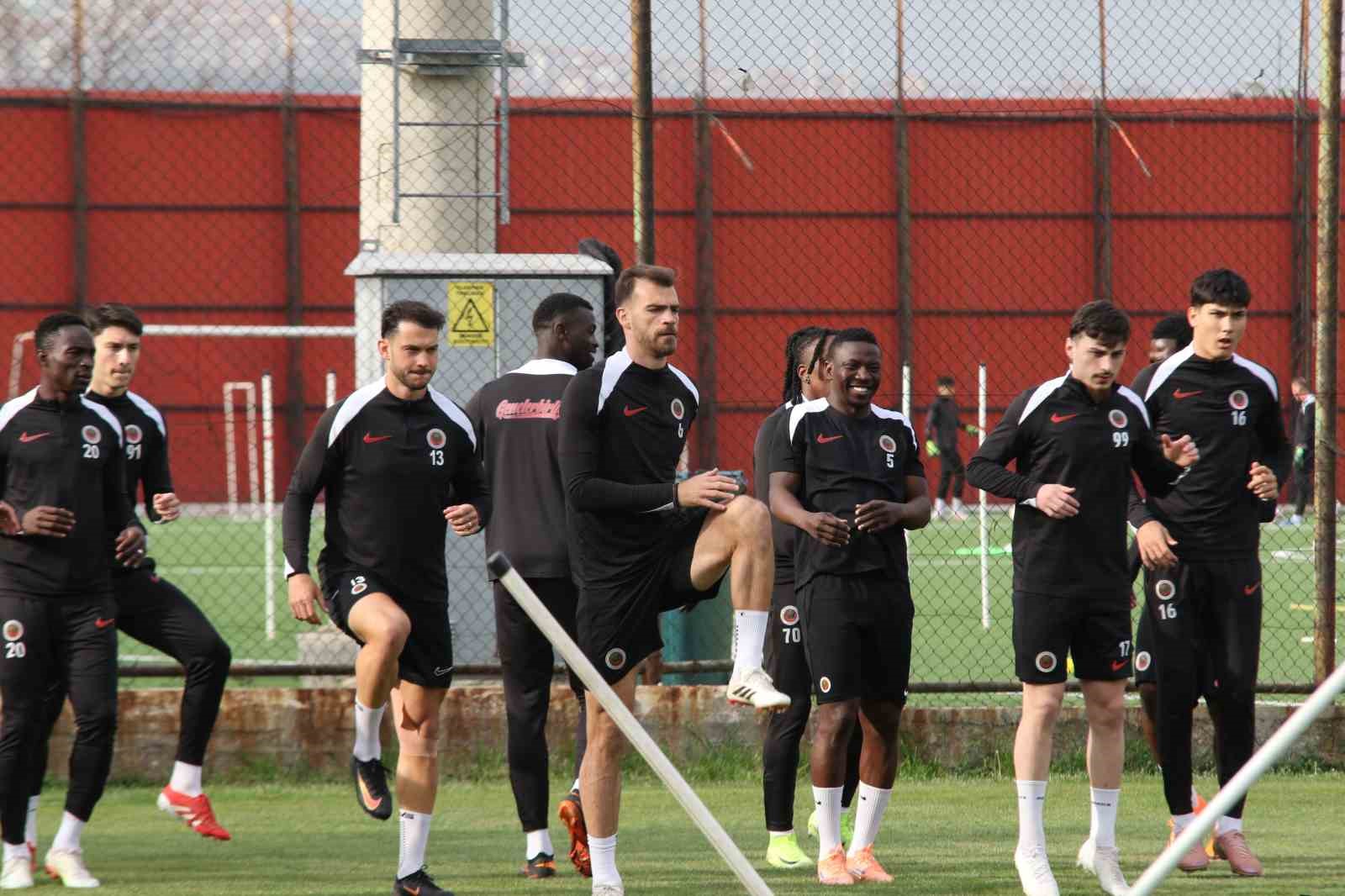 genclerbirligi galatasaray macinin hazirliklarini surdurdu 21