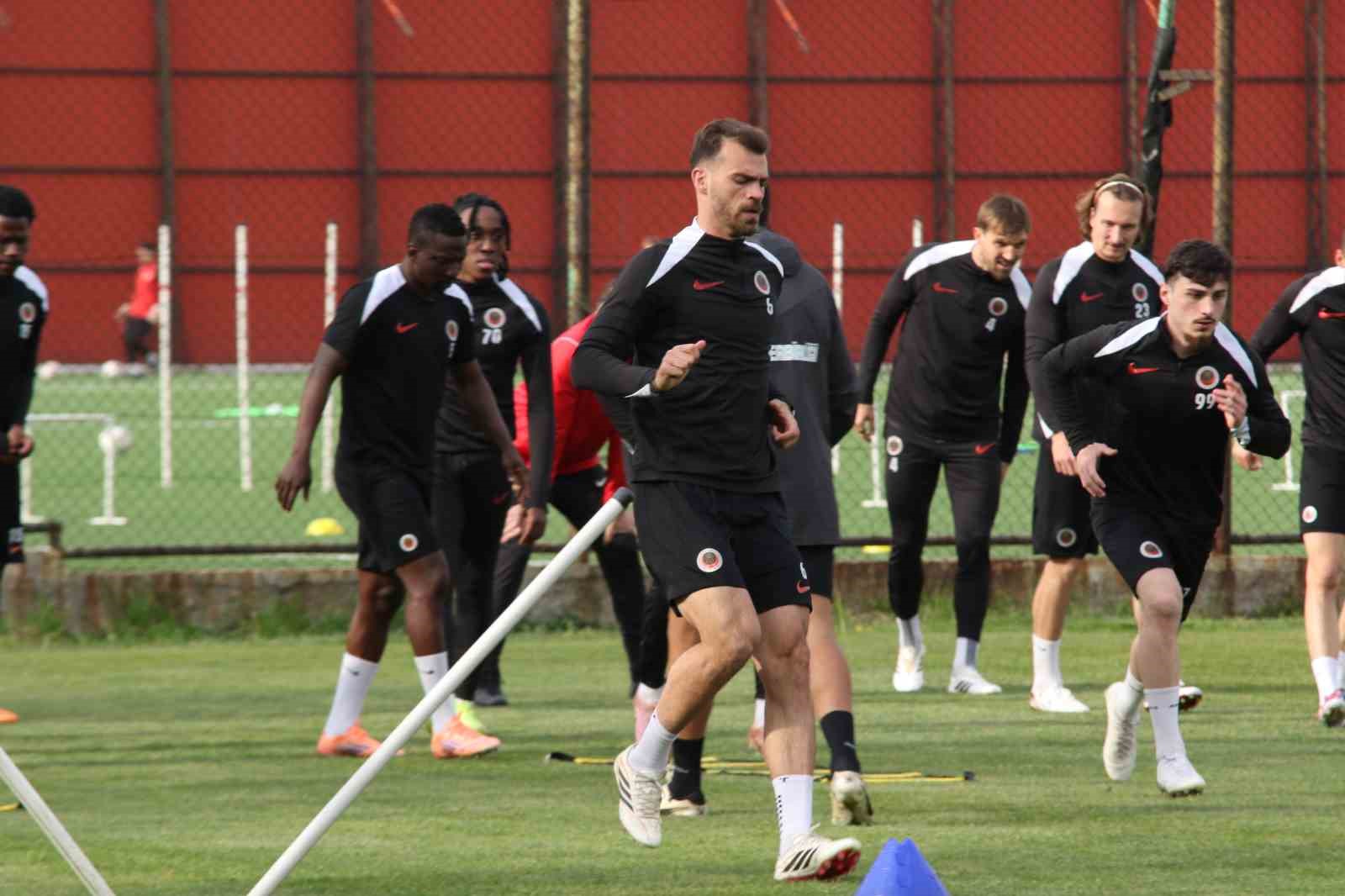 genclerbirligi galatasaray macinin hazirliklarini surdurdu 23