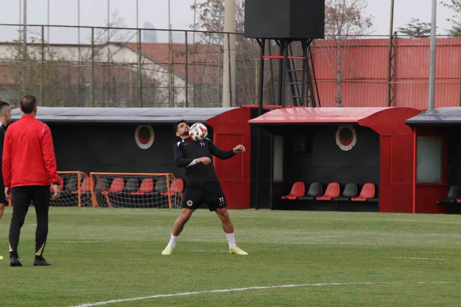 genclerbirligi galatasaray macinin hazirliklarini surdurdu 8 3V6ufXky