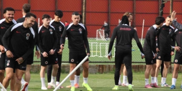 genclerbirligi-galatasaray-macinin-hazirliklarini-surdurdu-XenNz2Lg.jpg