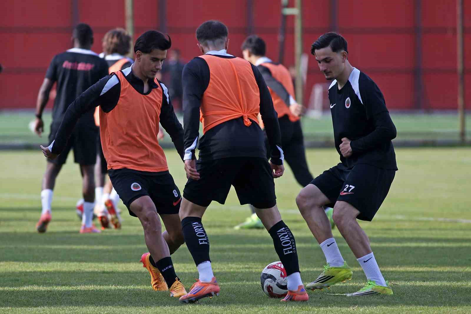 Gençlerbirliği, Kasımpaşa maçı hazırlıklarını tamamladı 7 genclerbirligi kasimpasa maci hazirliklarini tamamladi 3 rLHX5O1b