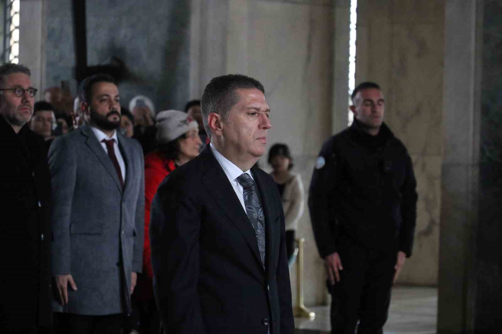 genclerbirliginden anitkabir ziyareti 7 6kjwj3hd