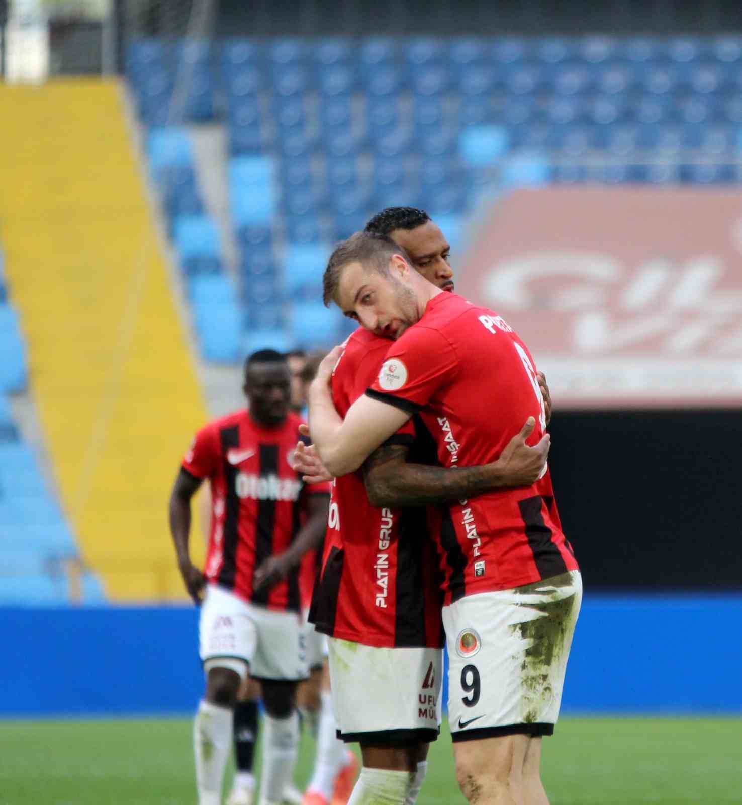 Gençlerbirliği’nden geçici transfer yasağına ilişkin kamuoyu açıklaması 5 genclerbirliginden gecici transfer yasagina iliskin kamuoyu aciklamasi 1 4d36ig9X