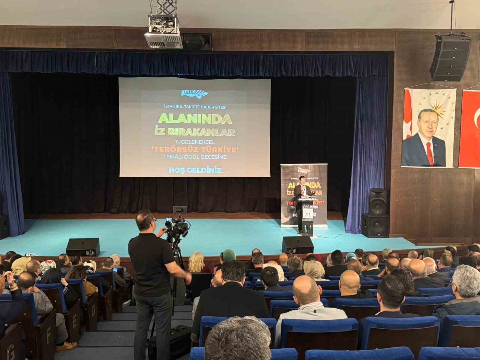 Gençliğe yatırım ödülle taçlandı: Arnavutköy Belediyesi’ne ’Alanında İz Bırakan’ ödülü 6 genclige yatirim odulle taclandi arnavutkoy belediyesine alaninda iz birakan odulu 2 ihlpMTSk