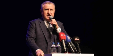 genclik-ve-spor-bakani-bak-savunma-sanayisinde-her-alanda-yatirim-yapan-bir-turkiye-var-yUdrZVHq.jpg