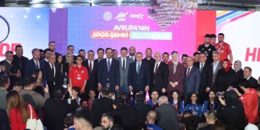 genclik-ve-spor-bakani-bak-turkiye-her-haliyle-spor-ulkesi-olma-yolunda-hizlica-ilerliyor-6dynu49R.jpg