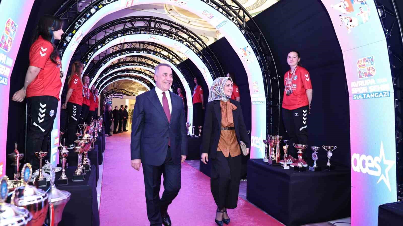 Gençlik ve Spor Bakanı Bak: "Türkiye her haliyle spor ülkesi olma yolunda hızlıca ilerliyor" 5 genclik ve spor bakani bak turkiye her haliyle spor ulkesi olma yolunda hizlica ilerliyor AmWzG1sc