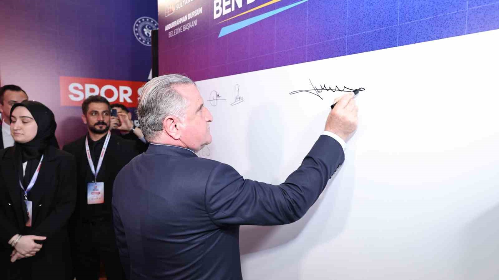 Gençlik ve Spor Bakanı Bak: "Türkiye her haliyle spor ülkesi olma yolunda hızlıca ilerliyor" 11 genclik ve spor bakani bak turkiye her haliyle spor ulkesi olma yolunda hizlica ilerliyor