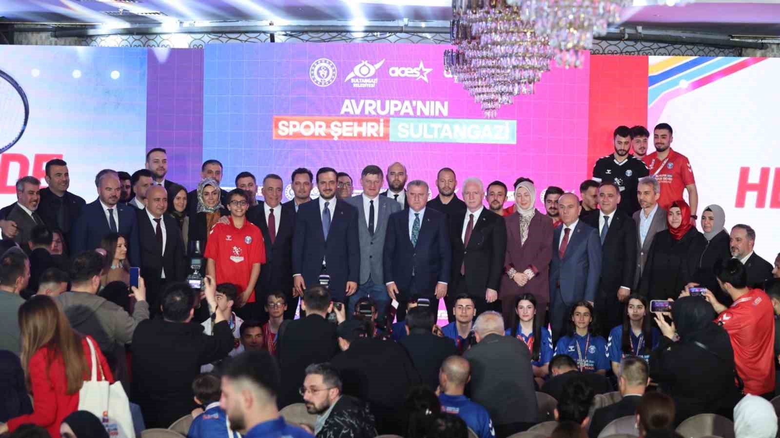 Gençlik ve Spor Bakanı Bak: "Türkiye her haliyle spor ülkesi olma yolunda hızlıca ilerliyor" 4 genclik ve spor bakani bak turkiye her haliyle spor ulkesi olma yolunda hizlica ilerliyor n6V6v1wt