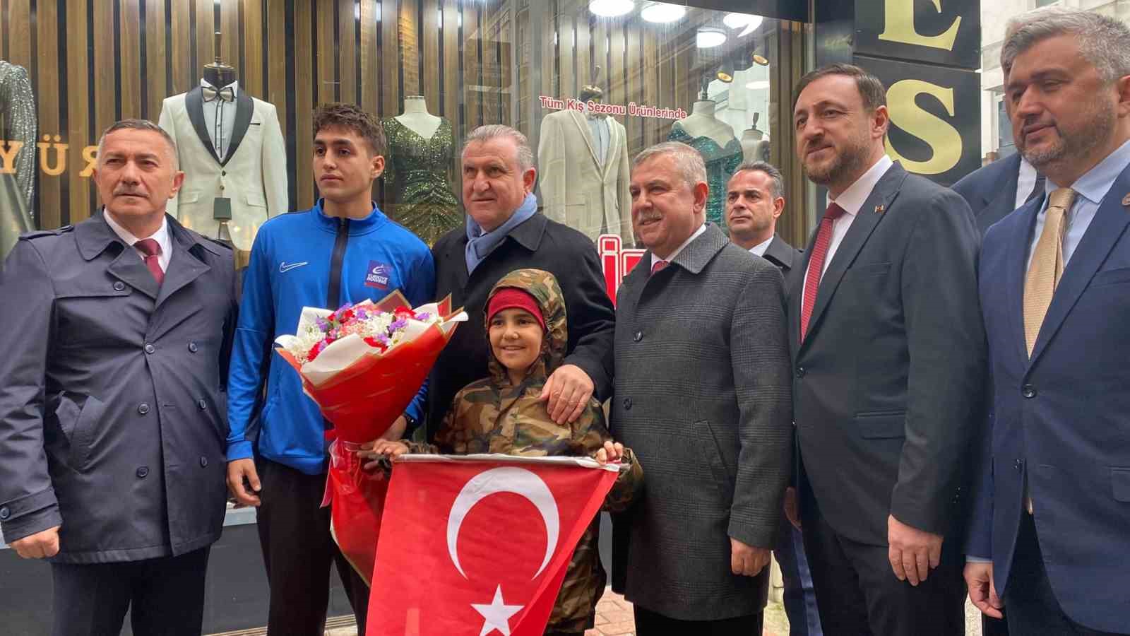 genclik ve spor bakani osman askin bak sinopta 1 lURUEySQ