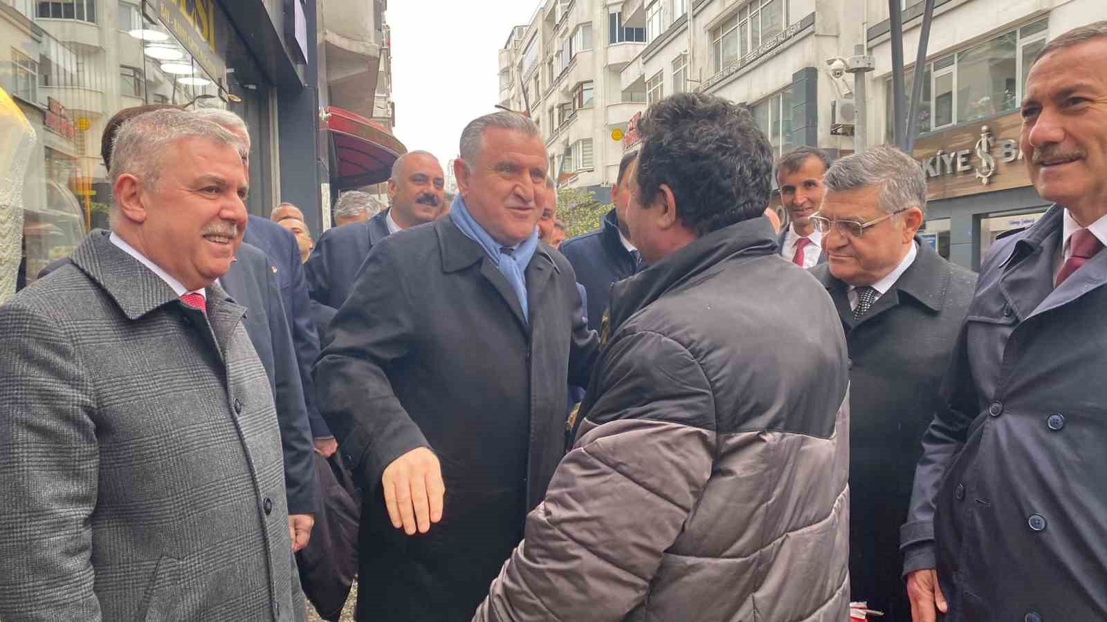 genclik ve spor bakani osman askin bak sinopta 2 GyLeCrck