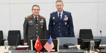 genelkurmay-baskani-bayraktaroglu-abd-genelkurmay-baskani-caine-ile-bir-araya-geldi-WzCZuS4d.jpg