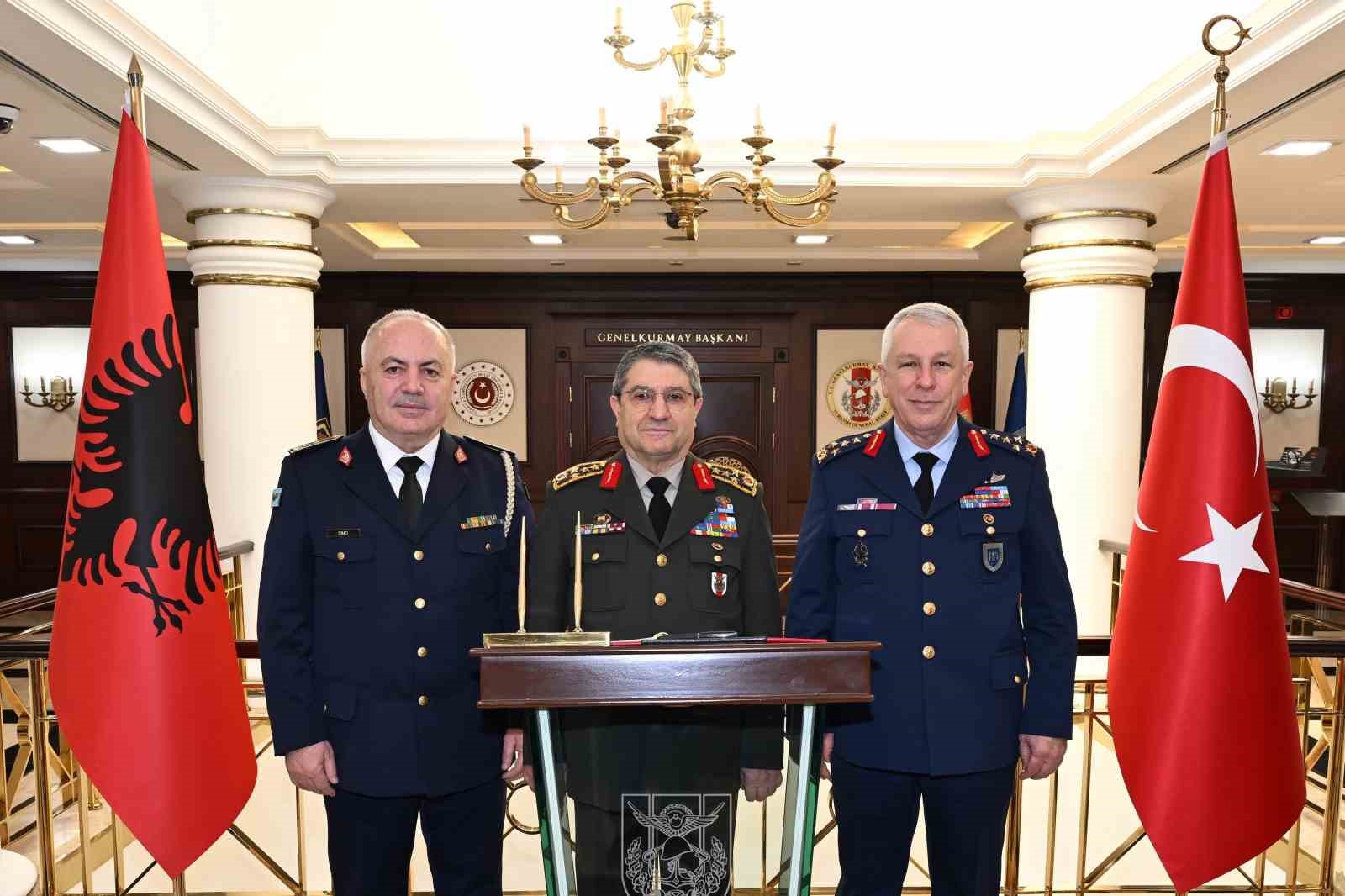 Genelkurmay Başkanı Bayraktaroğlu, Arnavutluk Hava Kuvvetleri Komutanı Dimo’yu kabul etti 6 genelkurmay baskani bayraktaroglu arnavutluk hava kuvvetleri komutani dimoyu kabul etti 2 MBAIQqSr