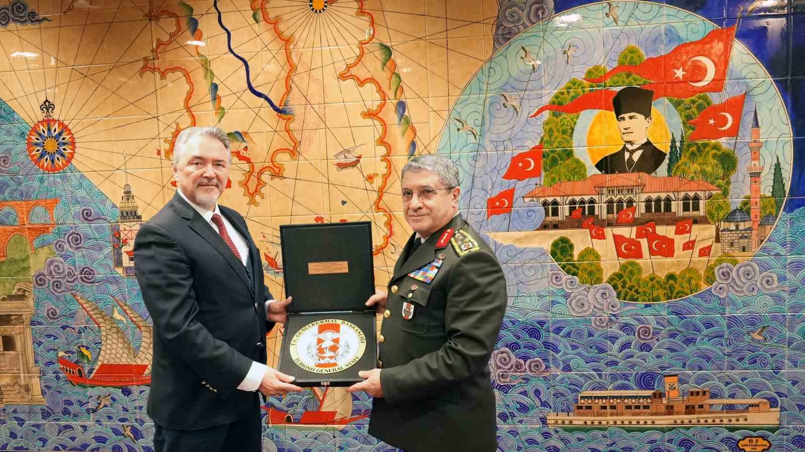 genelkurmay baskani bayraktaroglu brukselde 1 OSEKEH7i