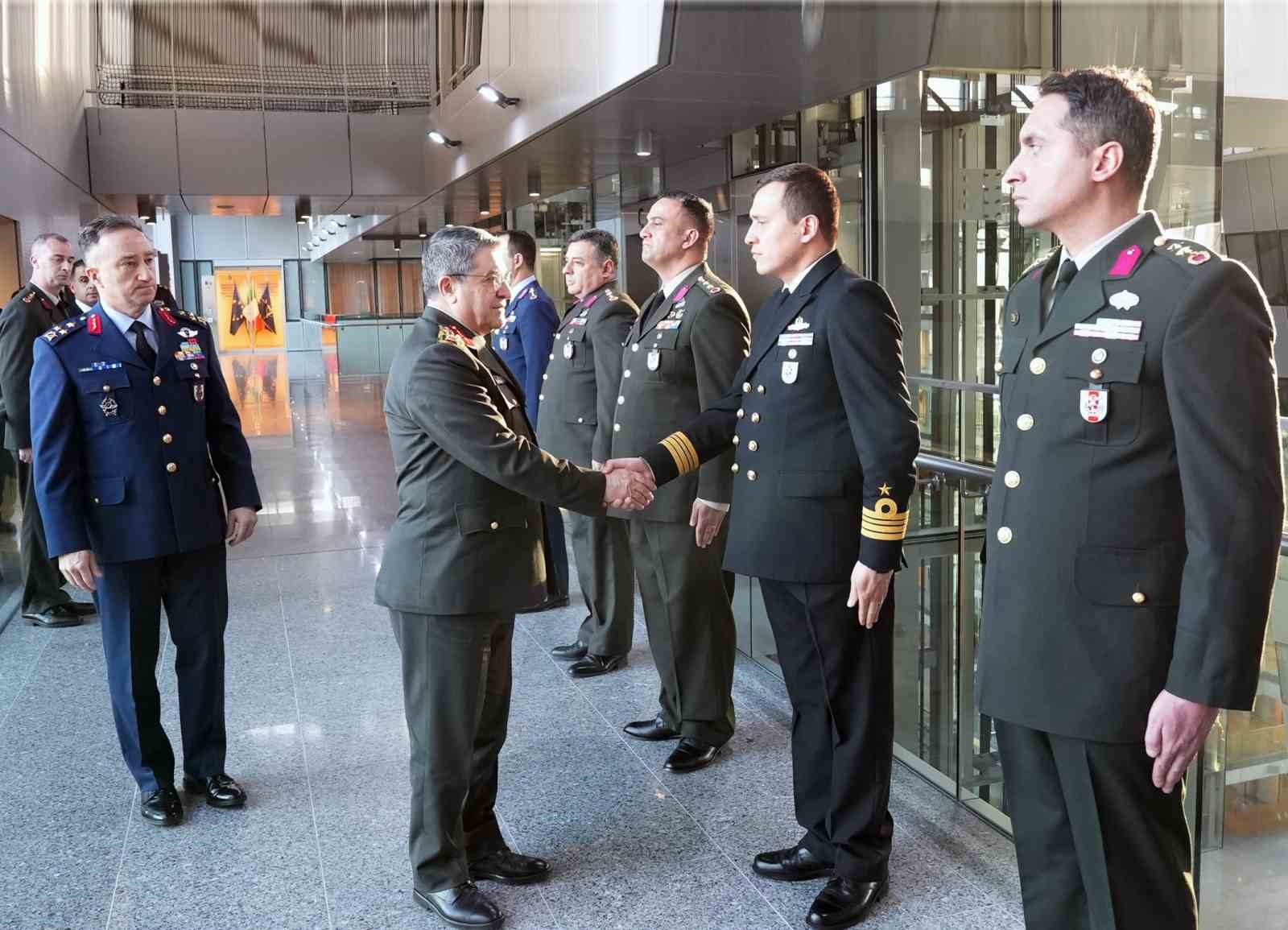 genelkurmay baskani bayraktaroglu brukselde 2 CjaBMcZS