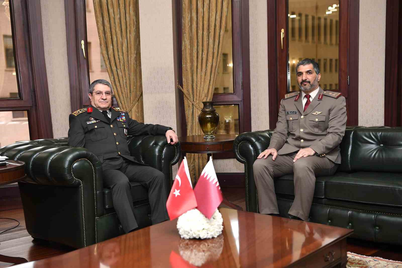 genelkurmay baskani bayraktaroglu katar kara kuvvetleri komutani al attiyahi kabul etti 1