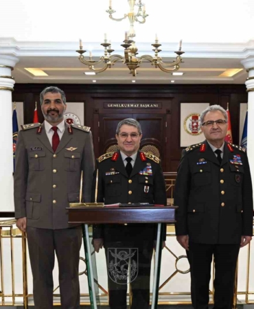 genelkurmay-baskani-bayraktaroglu-katar-kara-kuvvetleri-komutani-al-attiyahi-kabul-etti-Rl6VQXTE.jpg