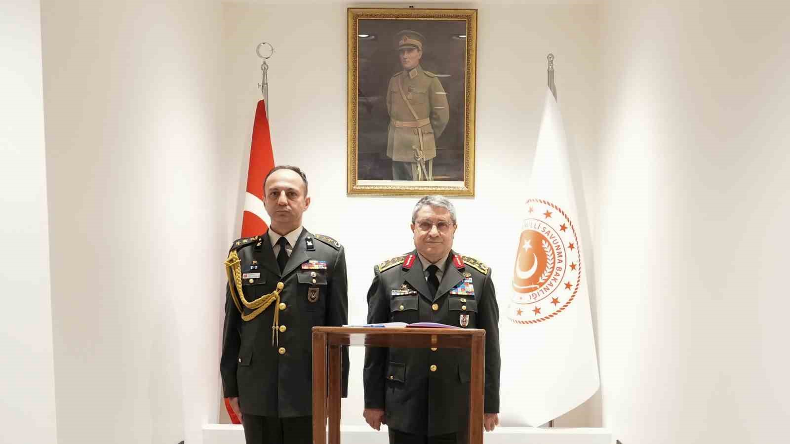genelkurmay baskani bayraktaroglu suudi arabistanda 1 hdS7EUXq