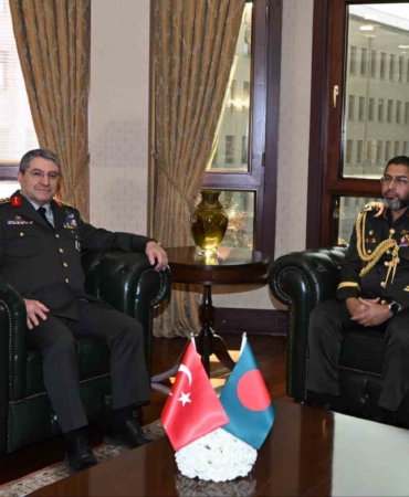 genelkurmay-baskani-orgeneral-bayraktaroglu-banglades-kara-kuvvetleri-komutani-ile-gorustu-B62VbT1d.jpg
