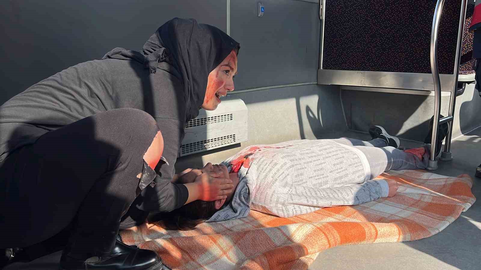 gercegini aratmayan kaza tatbikati 0 UN6TTvWG