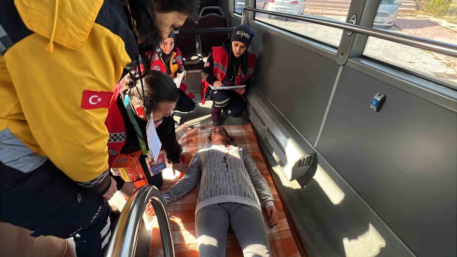 gercegini aratmayan kaza tatbikati 1 aYK9A8wL