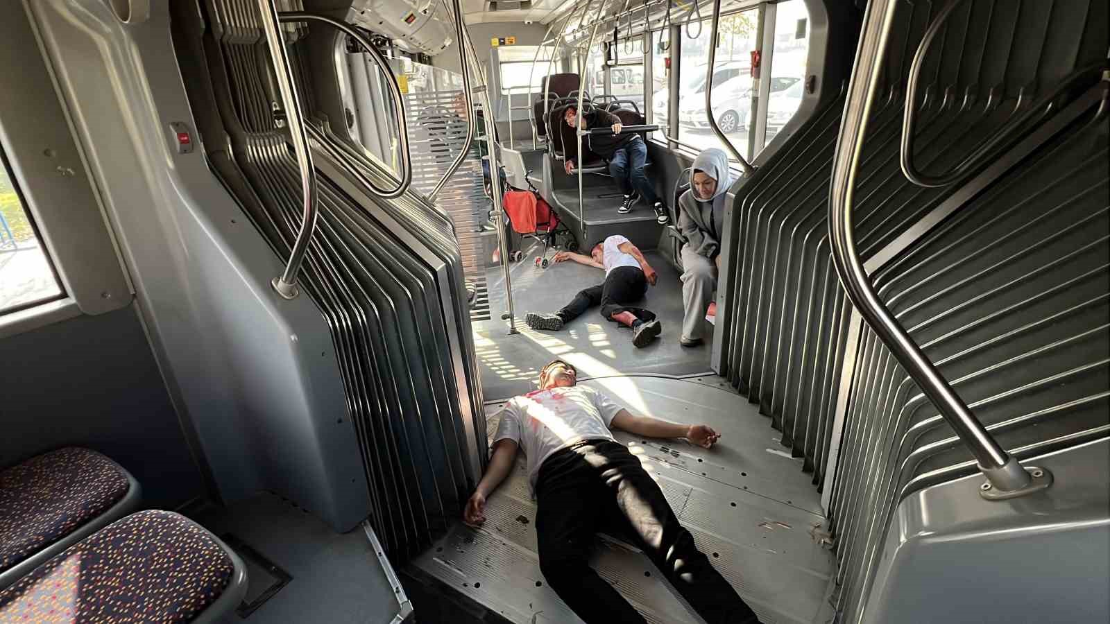 gercegini aratmayan kaza tatbikati 2 uV54Ab8S