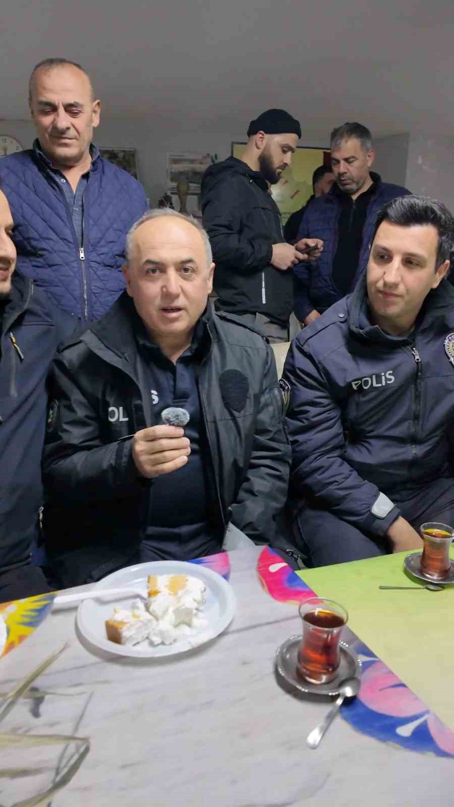 gercegini aratmayan sahte ihbar ile polis teskilatinin 181 yil donumu kutlandi 6 M1pEIeEd