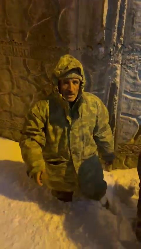 gercuste araclariyla yolda mahsur kalan 10 isci kurtarildi 2 qbZPAWGH