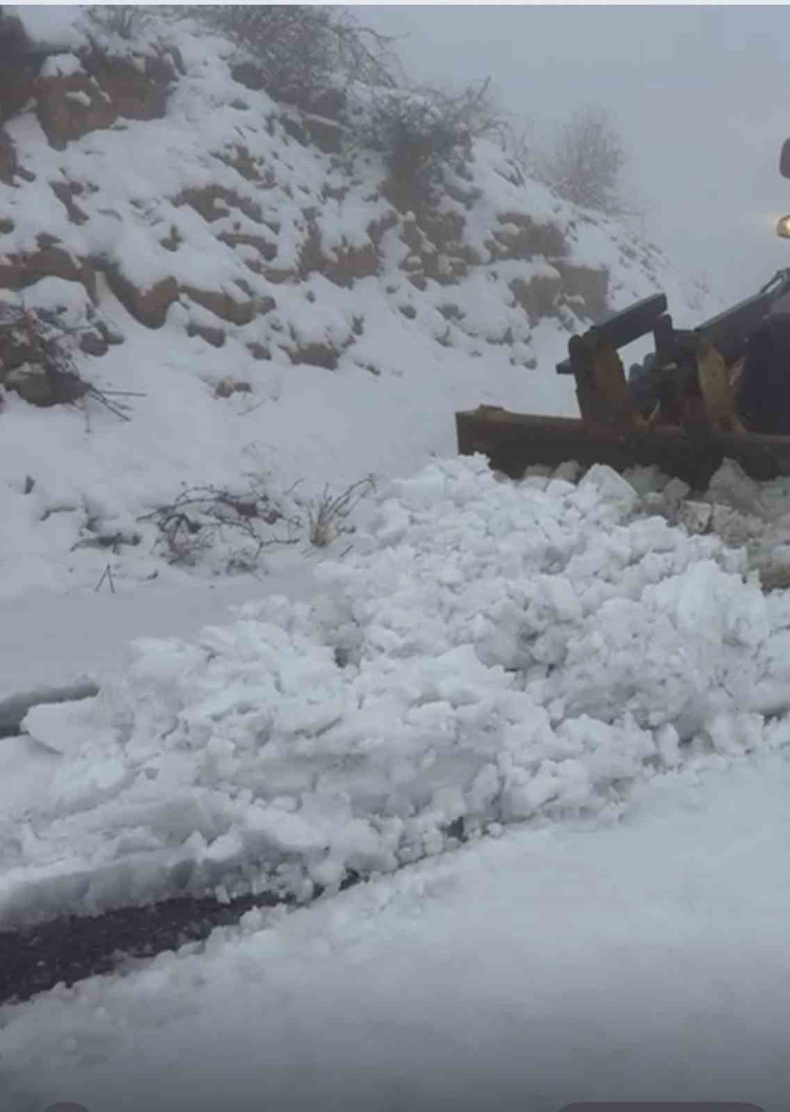 gercuste kar nedeniyle 5 koy yolu ulasima kapandi 1 KQXCaRtM
