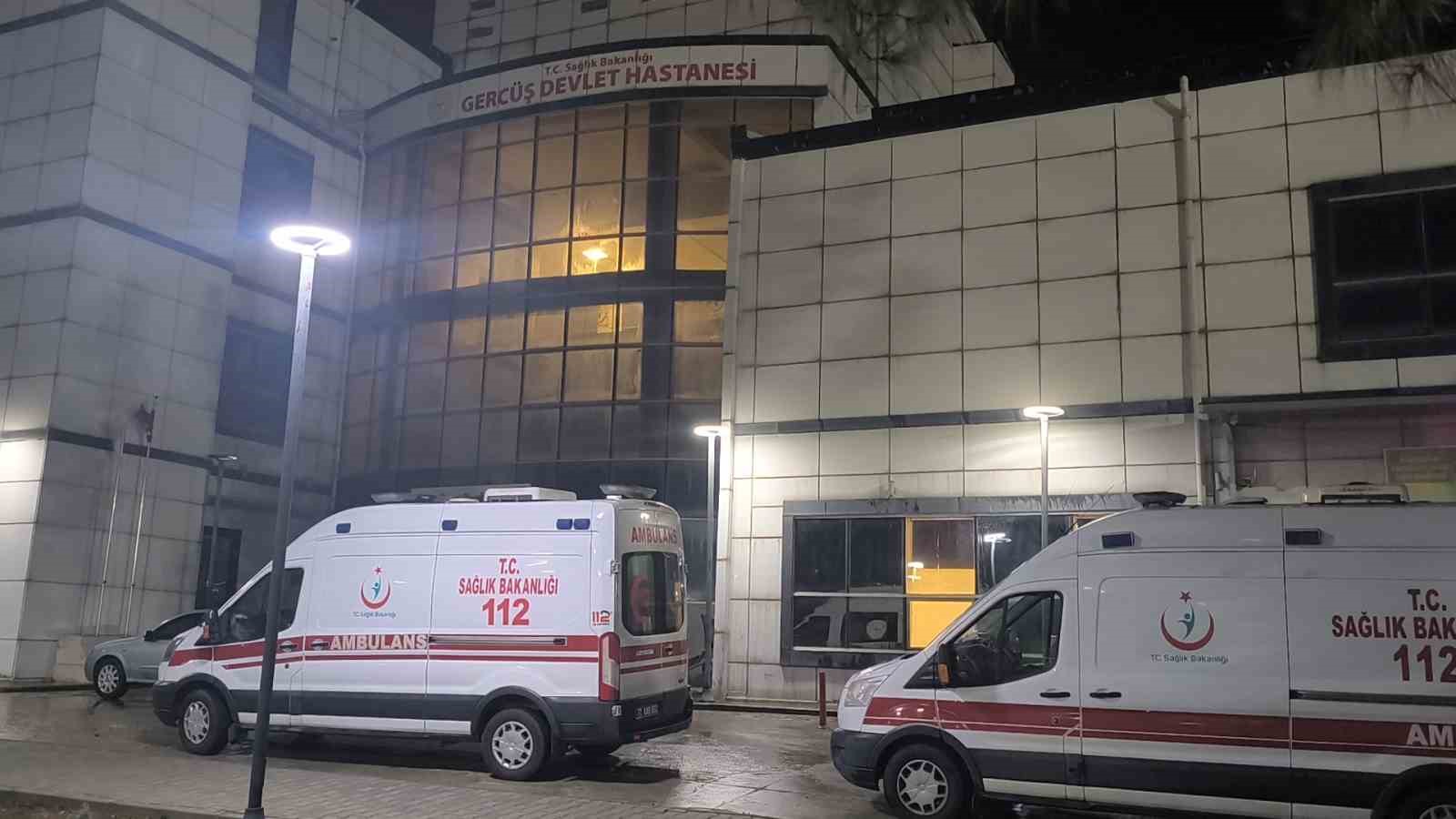 Gercüş’te karbonmonoksit gazından etkilenen 4’ü çocuk 7 kişi hastaneye kaldırıldı 6 gercuste karbonmonoksit gazindan etkilenen 4u cocuk 7 kisi hastaneye kaldirildi 2 sKCWhN5w