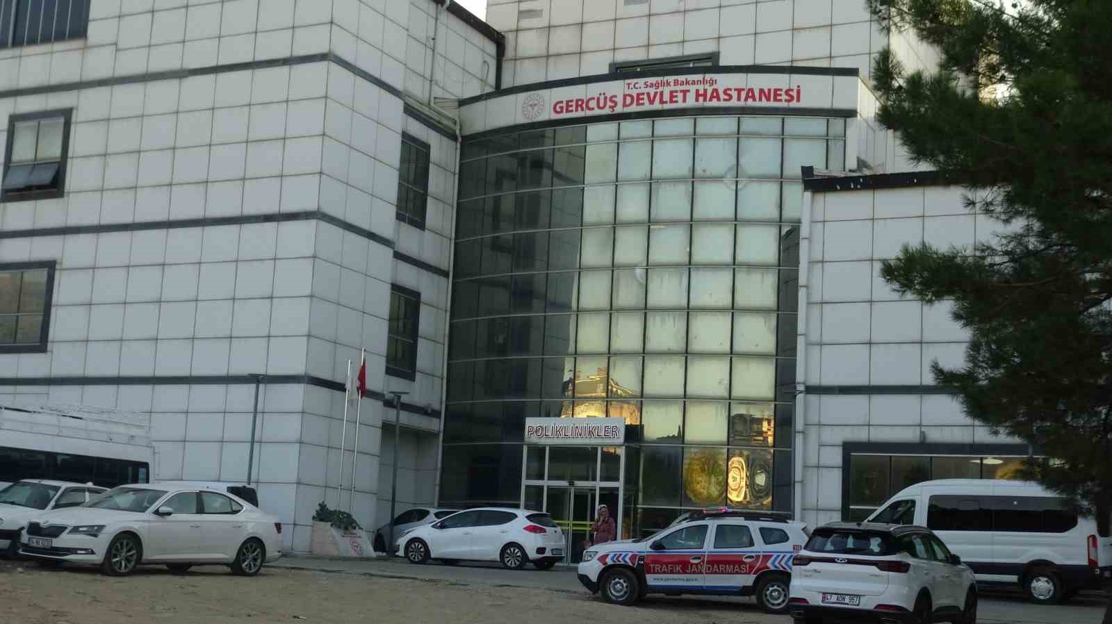 gercuste karbonmonoksit gazindan zehirlenen 3 kisi hastaneye kaldirildi 0 nQaQuEUM
