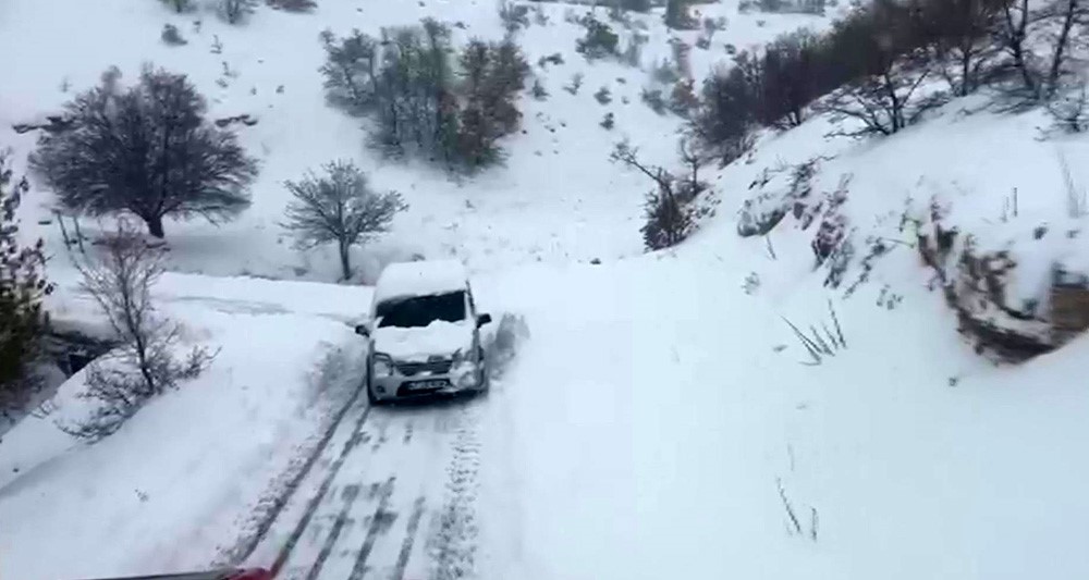 gercuste karda mahsur kalan 5 kisi kurtarildi 0 MtL61DvN