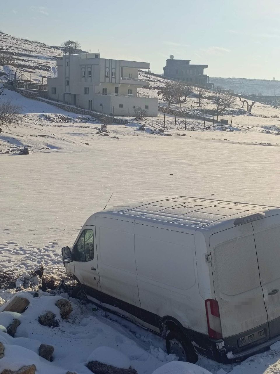 gercuste minibus sarampole devrildi 3 yarali 0 tqw9ryE4