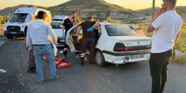 gercuste-otomobiller-carpisti-12-yarali-ZWnOmyBh.jpg