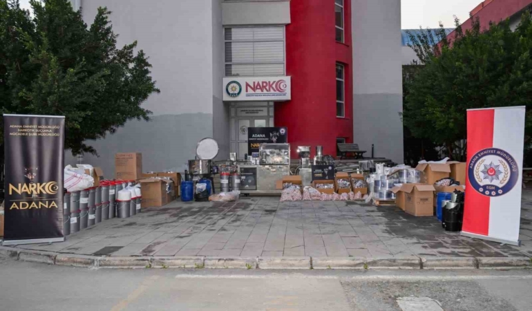geri-donusum-merkezini-bile-uyusturucu-merkezine-cevirmisler-6-tutuklama-clyCyHYq.jpg