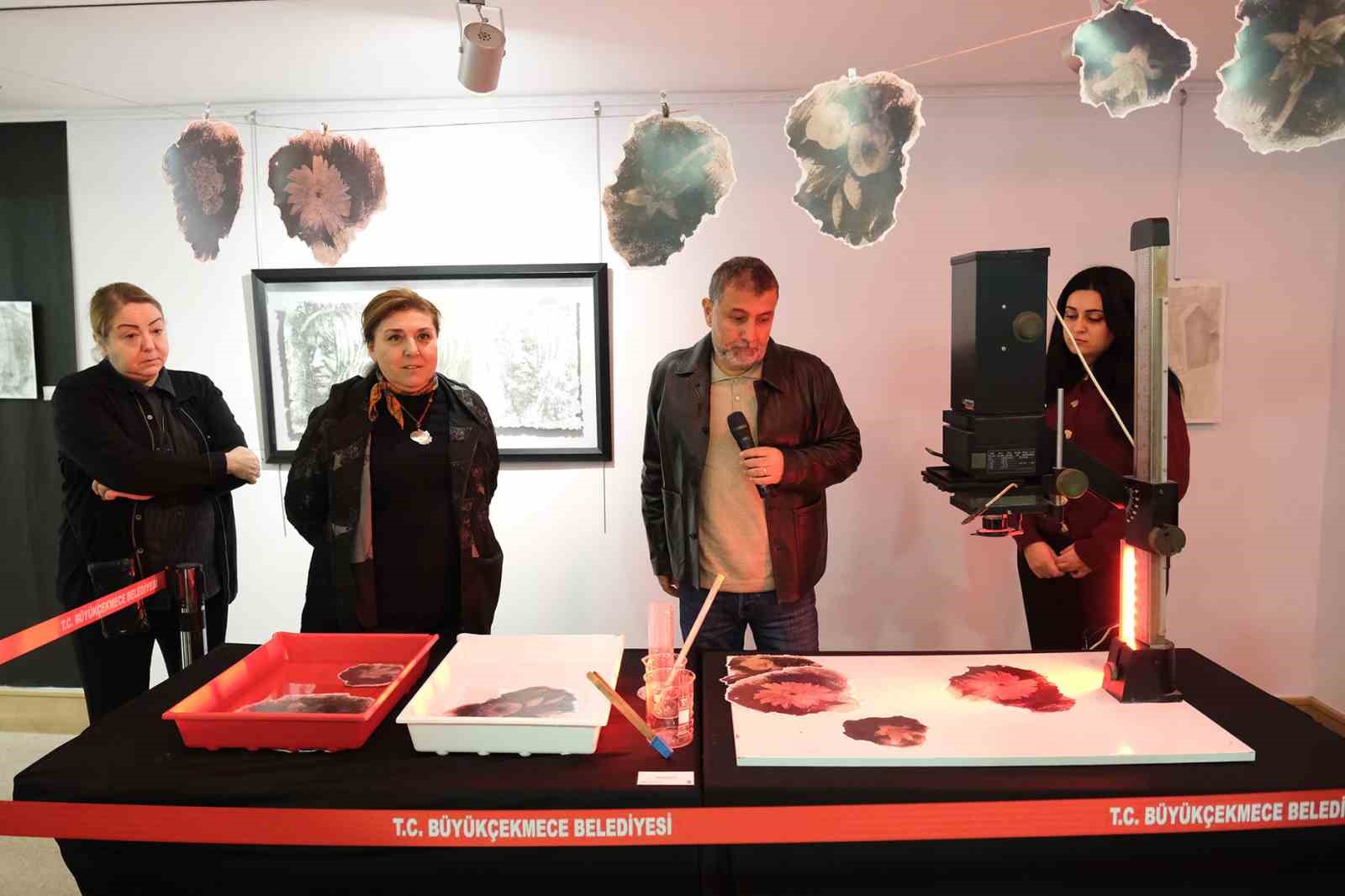 Geri dönüşümün hikayesi "Yeniden" Sergisi ile sanatseverlerle buluştu 7 geri donusumun hikayesi yeniden sergisi ile sanatseverlerle bulustu 3