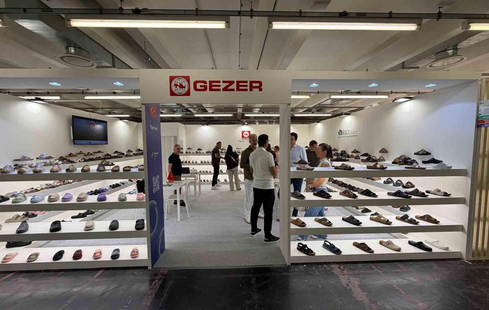 gezer ayakkabi italyadaki fuarda yeni ihracat hamlesi icin avrupa pazarina cikti 1 BdZh6M4v
