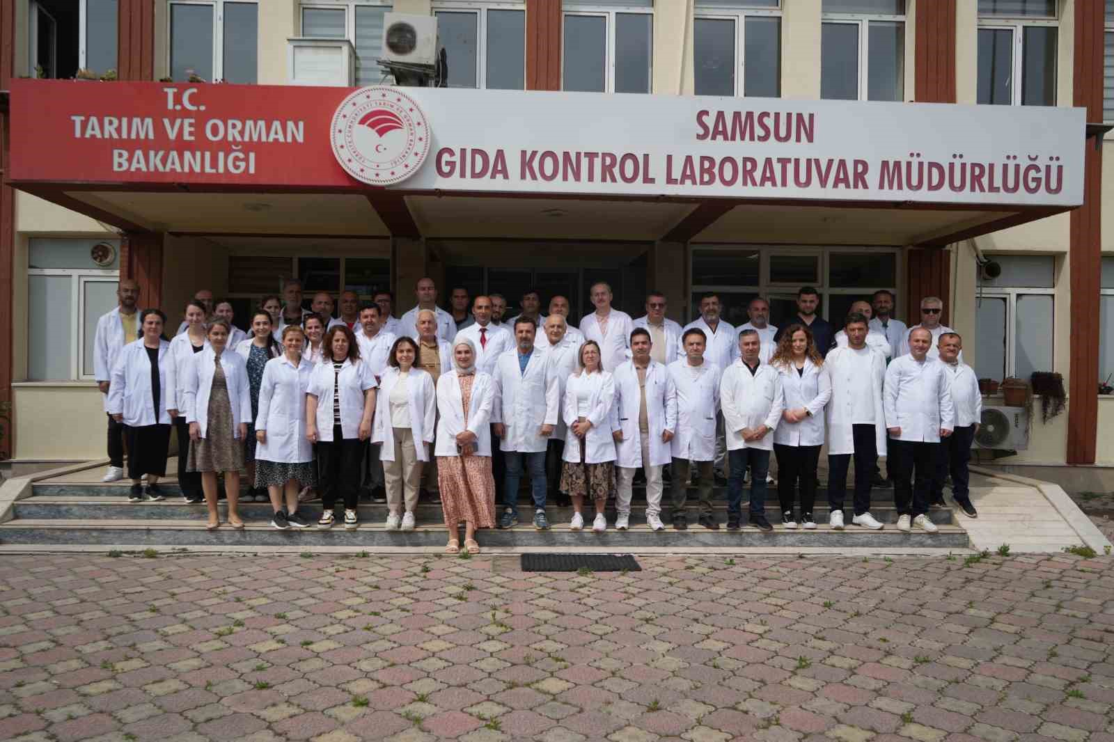 gidalar sofraya gelmeden mercek altinda 552 bin parametre kontrol ediliyor 0 IUfBPrk4