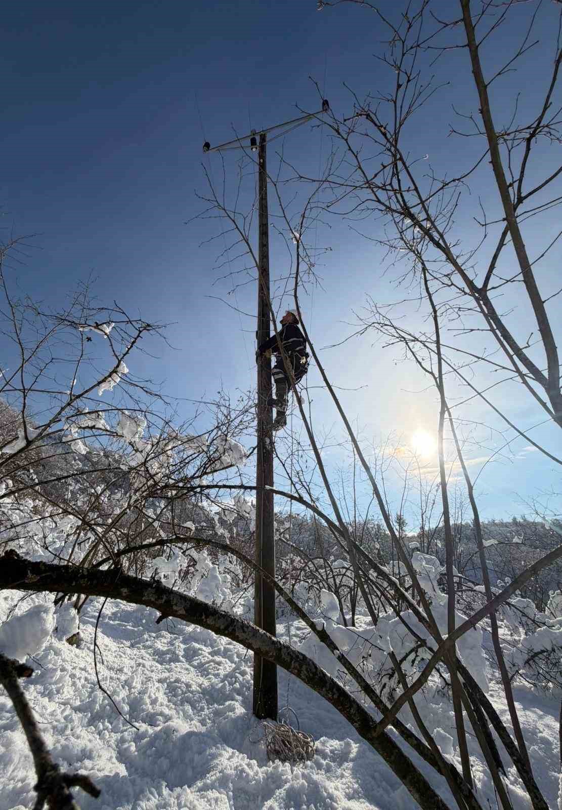 giresunda kesintisiz enerji icin kar kis demeden calisiyorlar 1 52GkU3tC