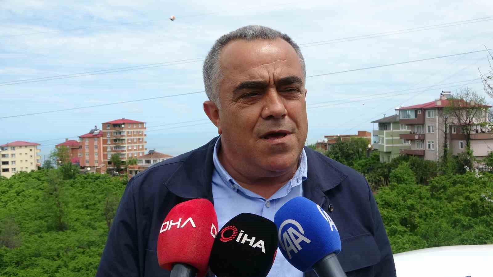 giresundaki kazada hayatlarini kaybeden yildiz ailesi trabzonda son yolculuklarina ugurlandi 1 7L8UeNTU