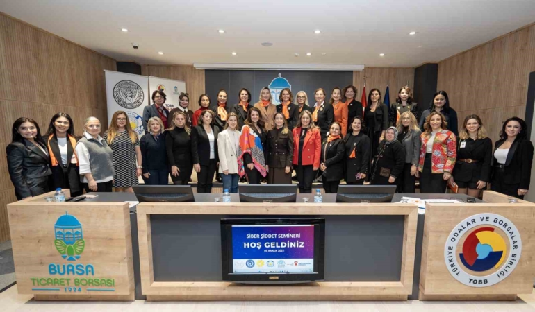 girisimci-kadinlar-siber-siddete-dur-dedi-NX1V1lHd.jpg