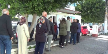 gizemli-hayirsever-ramazan-ayi-boyunca-gunluk-6-bin-ekmegi-depremzede-vatandaslara-ucretsiz-dagitacak-F9SqvS8I.jpg