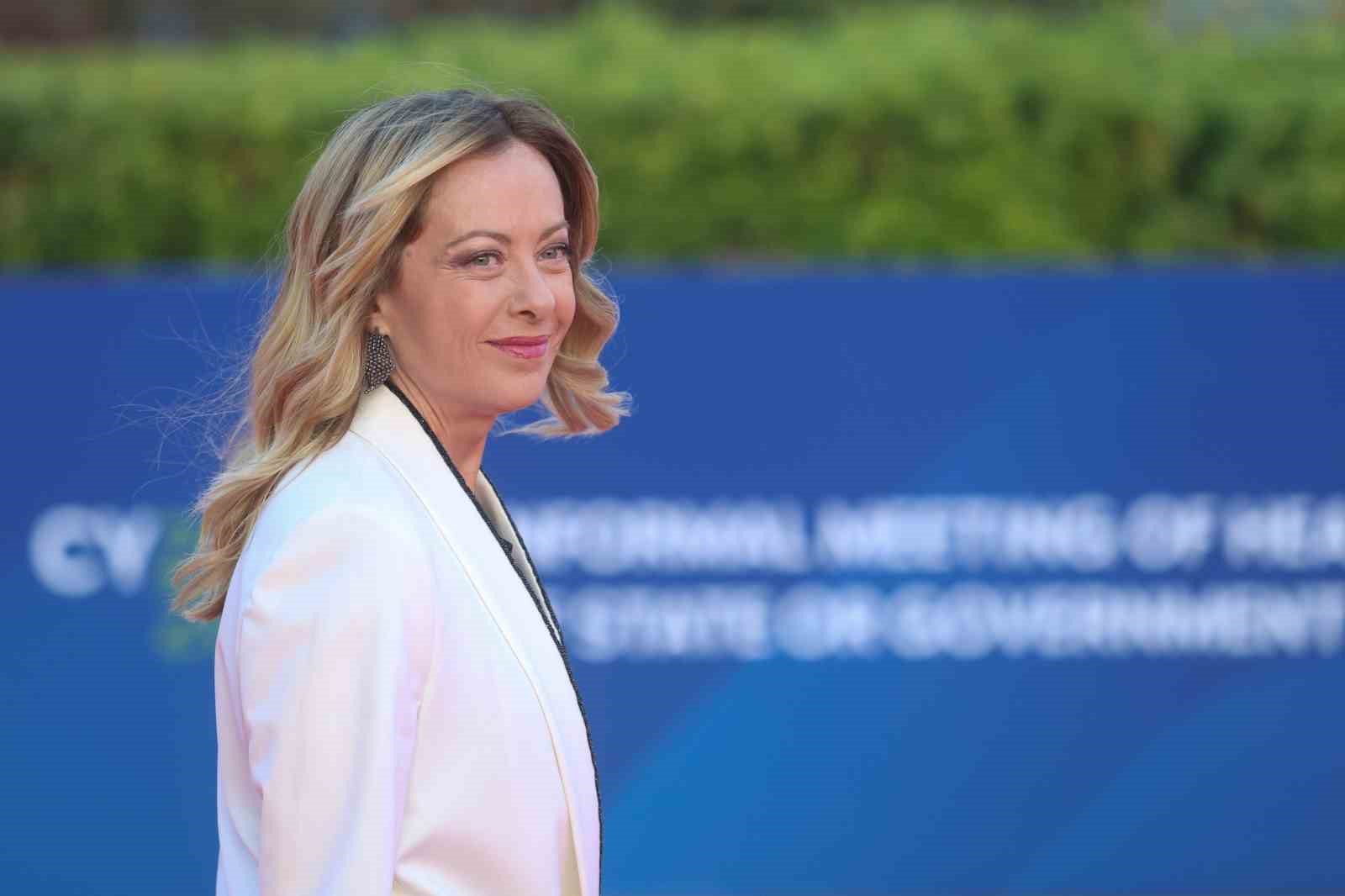 gkrydeki gayriresmi ab liderler zirvesi basladi 3 GXjnuUaV